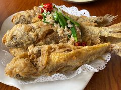 -胡子饮食店