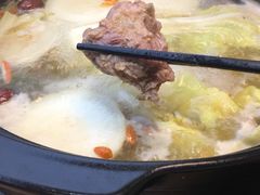 -陆记牛庄·碳锅龙虾烧烤(爱上花园店)