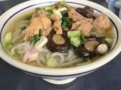 香菇炖鸡米线-老地方猫儿面(磁器口店)