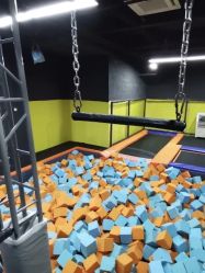 -蹦贝运动中心·蹦床·攀岩·闯关(龙岗店)