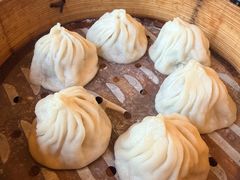 黑松露鹿茸菇鲜肉小笼包-南翔馒头店(豫园店)