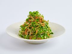香椿苗拌豆腐丝-喜鼎海胆水饺(平安金融中心店)