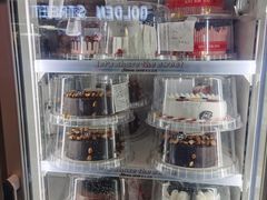 餐具摆设-DQ·蛋糕·冰淇淋(南开大悦城2F店)