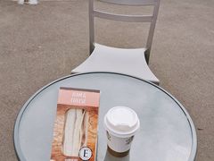 -麦考利夫人座椅