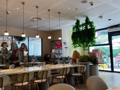 -必胜客(WOW中心城店)