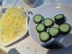-三人行骨头王火锅(长寿店)