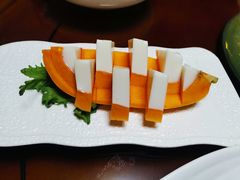 -玖月时尚泰式餐厅