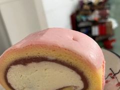 甜蜜草莓瑞士卷-星巴克(深圳前海企业公馆店)