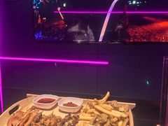 -唯爱KTV聚会餐厅(仙林东城汇店)