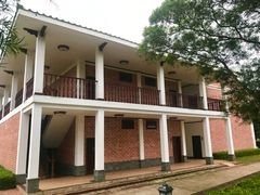 -侯臣咖啡文化村