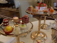 红丝绒推车下午茶-Salon de Ville浦江汇(上海外滩华尔道夫酒店店)