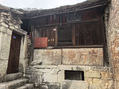 -高荡千年布依古寨旅游景区