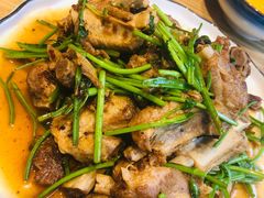 香菜炒排骨-老街烧烤·四方路小烤肉(书院路店)