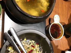 -云海肴·汽锅鸡·云南菜(天山百盛优客店)