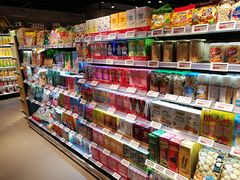 -中百仓储超市有限公司(越秀星汇维港店)