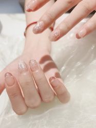 -丽心自助美甲美睫