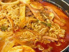 -三清洞摩西韩式年糕火锅(威高广场店)