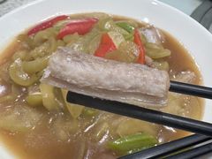 -东方之猪四更烤乳猪(金垦总店)