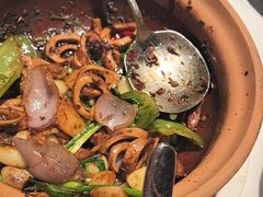 -八府香鸭·啫啫煲(华山路店)