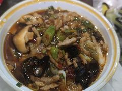 -黄桷树曹家私房菜(江与城店)
