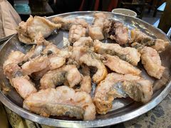 梭边鱼-肖肖酸萝卜鱼火锅(总店)