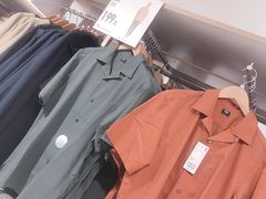 -优衣库(上海正大广场店)