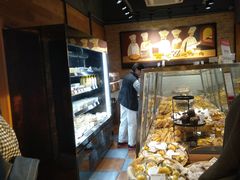 面包甜点陈列柜-苹果花园(桂林路店)