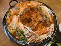 -喇喇排骨火锅·传统韩式脊骨汤(望京西园总店)