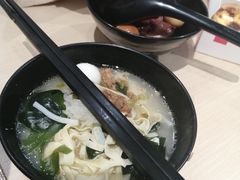 -灵芝妹子海鲜米线(凯德和平广场店)