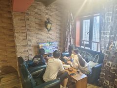 -玩坞轰趴馆·户外团建聚会主题生日派对馆(世豪广场店)