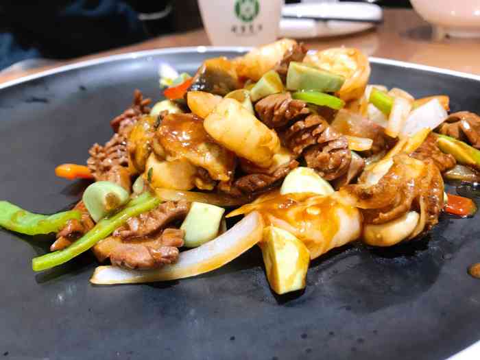 宽沟食府"新开了一家宽沟食府,周末一家老小六口过来.