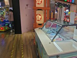-卡通尼乐园(新达汇三林店)