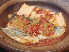 -阿瓦山寨·湘菜现炒·剁椒鱼头王(咸阳总店)