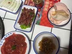 -喜悦小串丹东小黄牛海鲜烧烤大排档(民主广场店)