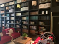 -喜鹊愉家酒店(郑州曼哈顿博览中心地铁站店)