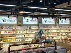 -郑在DIY·潮玩银饰绘画手作(中央大道旗舰店)