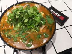 -肥汁米蘭香港米线(长宁来福士店)