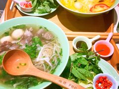 -越弥越南传统美食馆