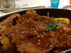 時蔬厚切燉牛排-西堤牛排(新竹中正店)