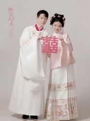 -喜爱高定婚纱摄影