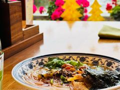 -昆明华邑酒店-鲜艳全日餐厅