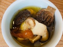 松茸汽锅鸡-一坐一忘云南菜(嘉里中心店)