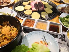 -唯成•韩国炭火烤肉 유성고기