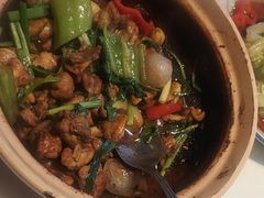 -八府香鸭·啫啫煲(华山路店)