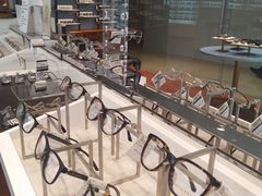 -LensCrafters亮视点·OAKLEY精选(静安嘉里中心店)