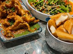 蒜香鸡脚-浩海火烧云傣家菜(京广店)