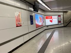 -体育场(地铁站)