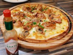 酱油鸡披萨-BomBa意大利餐厅
