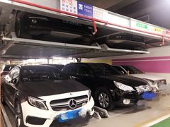 -徐汇日月光地下停车场