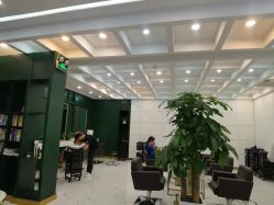 -悦Salon发型设计